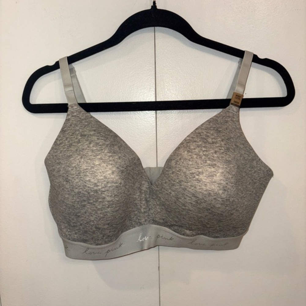 NWT Victoria’s Secret Wear Every-wear Wireless T-Shirt Bra 38DD